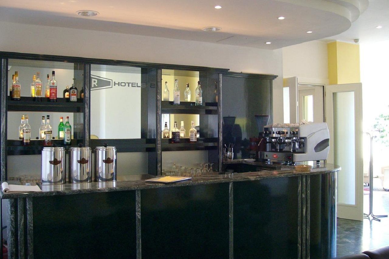 Hotel Robinia إمبيريا المظهر الخارجي الصورة